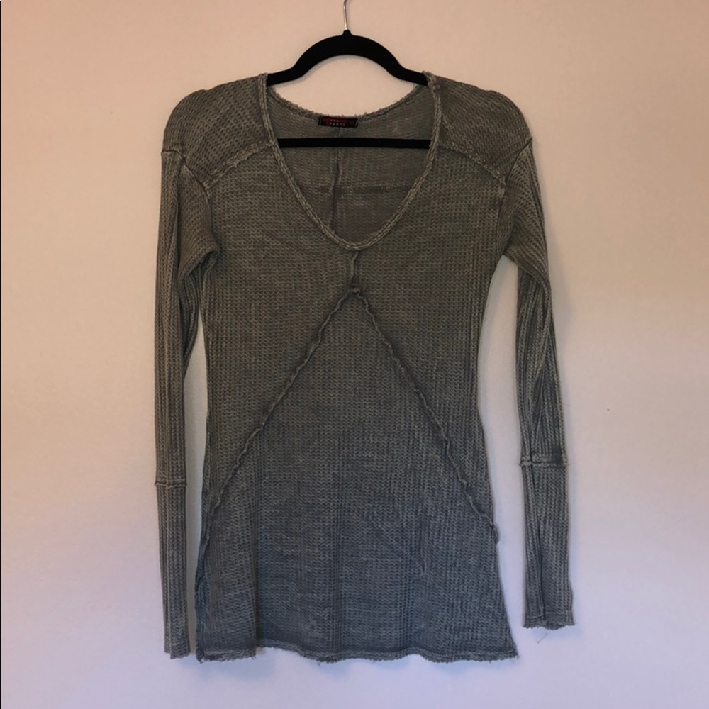 Long sleeve shirt